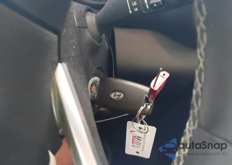 2021 Hyundai Venue Sel from USA, damaged, VIN KMHRC8A36MU113998